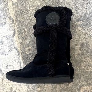 Michael Kors girls size 1 Black fizzy winter or snow boots